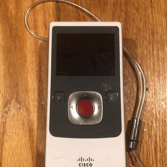 Flip video camera Cisco - Picture 2 of 4